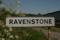 Ravenstone sign central with cowparsley